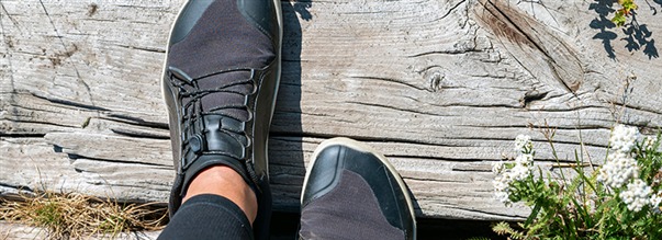 Paljasjalkakeng�t � luonnolliseen askellukseen