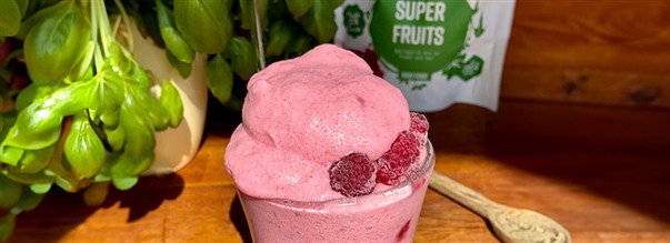 Helppo vadelmavaahto Healthwell Superfruits -jauheella