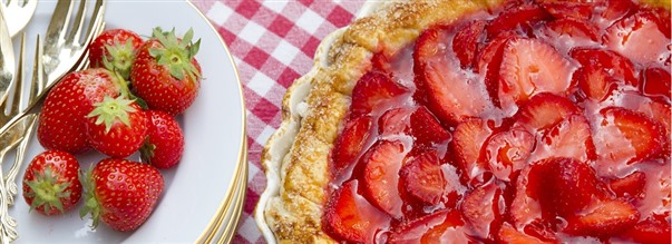 Gluteeniton mansikkapiirakka