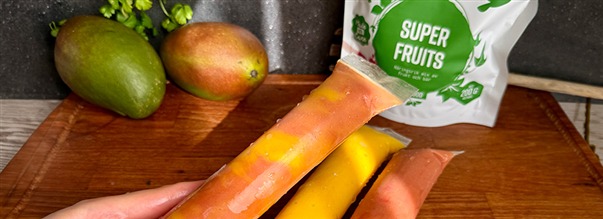 Mango-jogurttisorbetti Super Fruits -jauheella